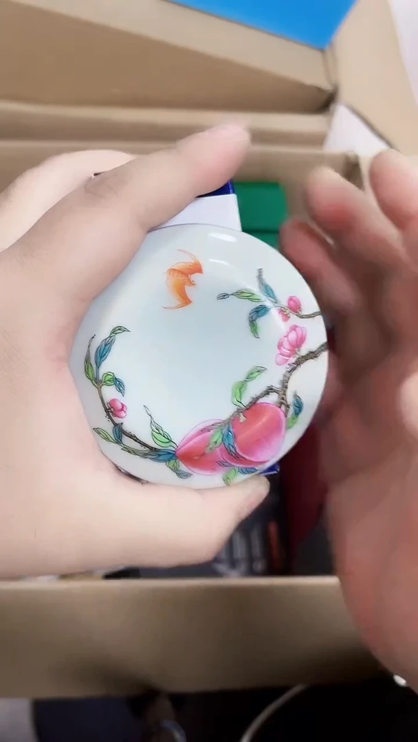 瓷片雅粉底   2c0,默认微瑕 介意慎拍