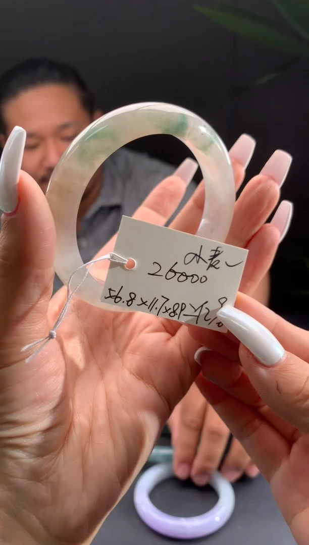 翡翠手镯未镶嵌小*翡翠手镯 下单联系小耳机#