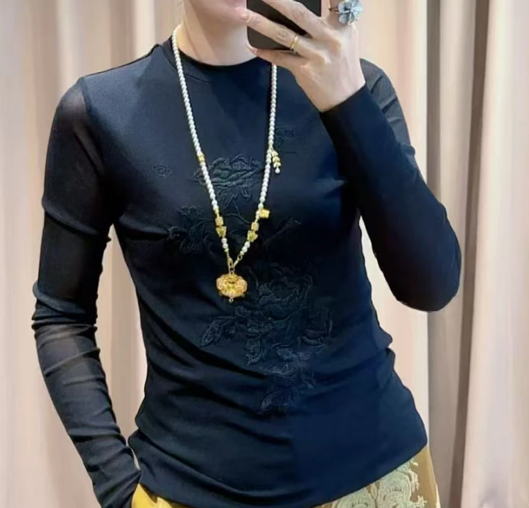 新中式圆领刺绣花朵百搭打底衫上衣女