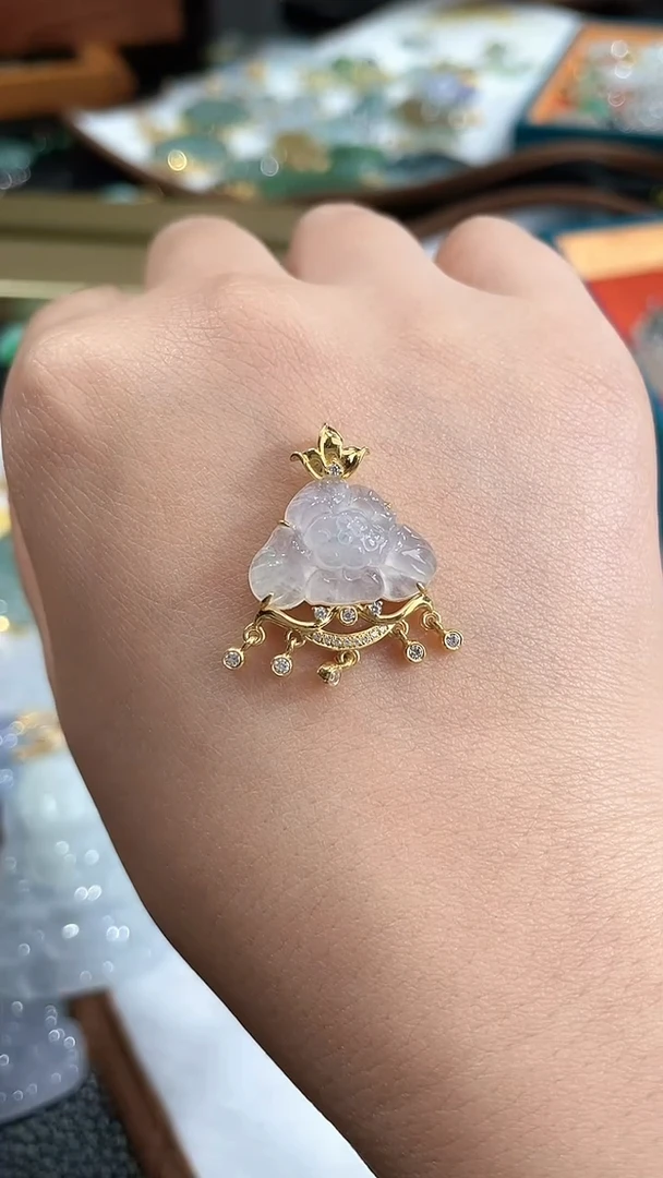 颈饰银S925镶嵌翡翠2026010201