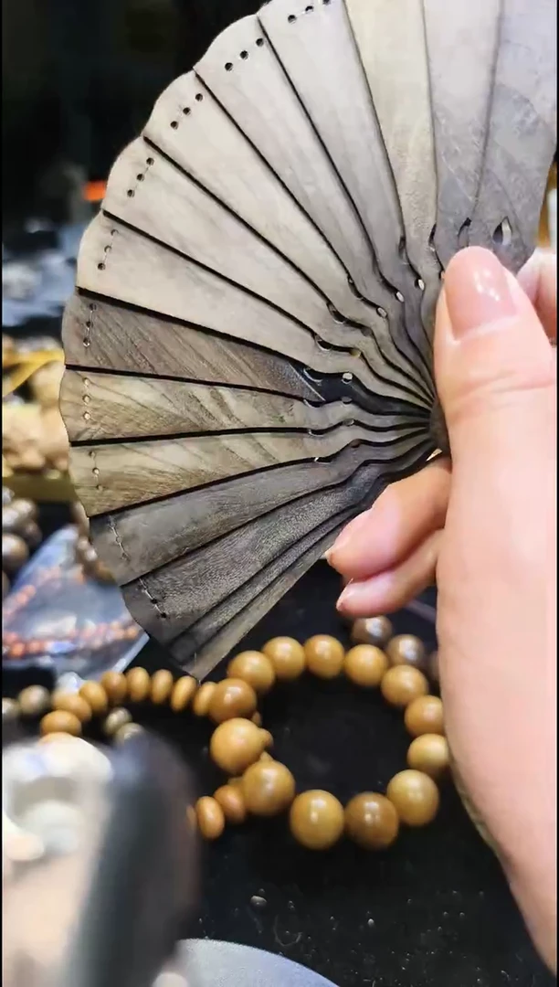 金丝楠    小扇子