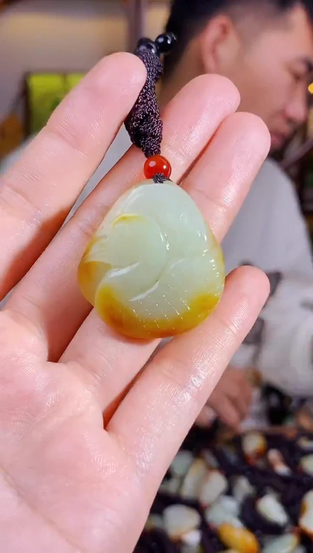【闪购商品】和田玉颈饰未镶嵌1