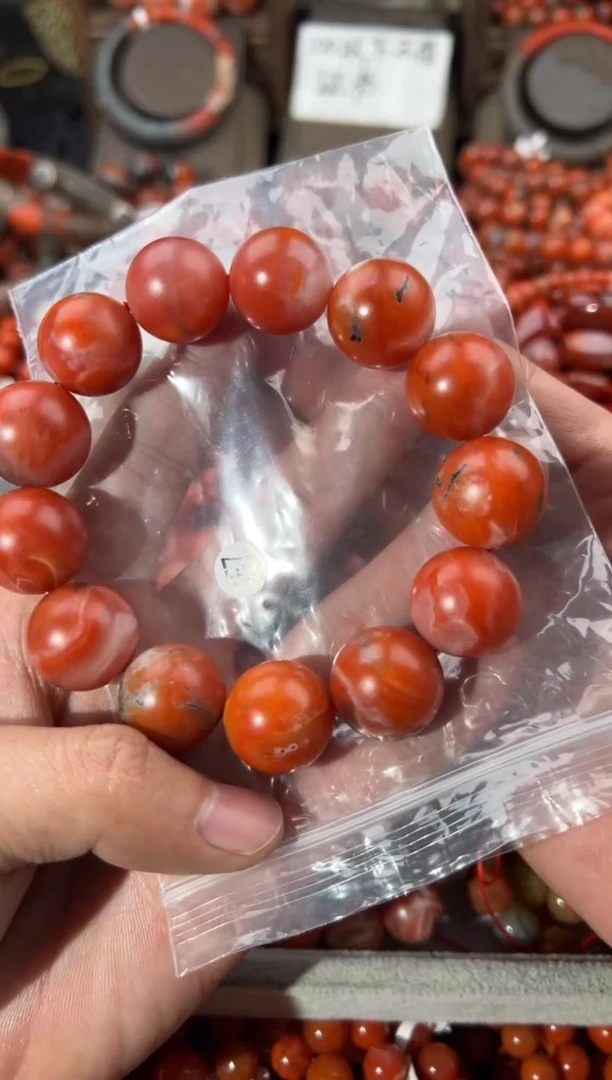 未镶嵌手镯南红玛瑙永**栈18