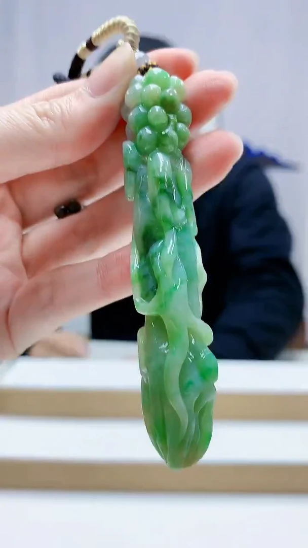 未镶嵌定制翡翠4898zm-毛货挂件人参118