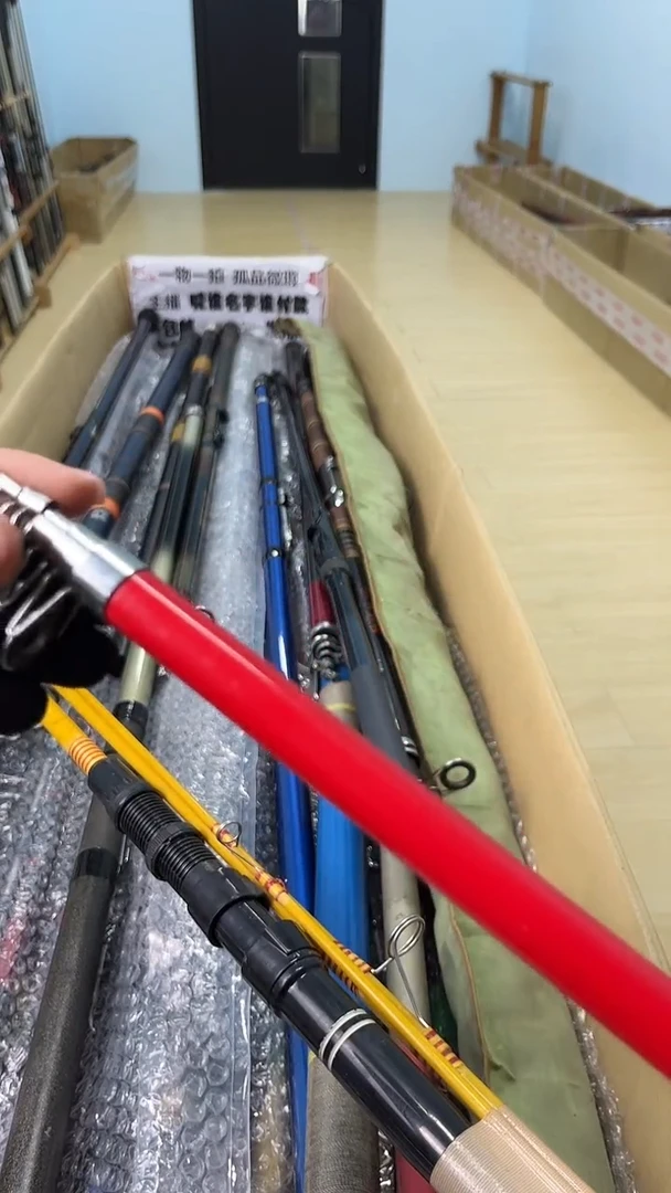 倪****具孤品微瑕疵，以直播间讲解为准，+10元，发顺丰，慎拍。
