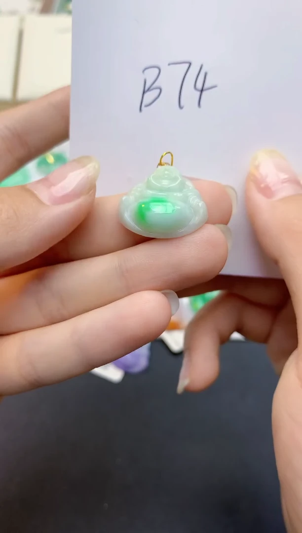 翡翠18K金镶嵌颈饰天然缅甸A货翡翠