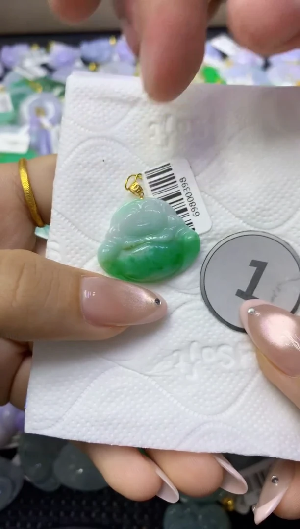 颈饰18K金镶嵌翡翠天然缅甸翡翠A货