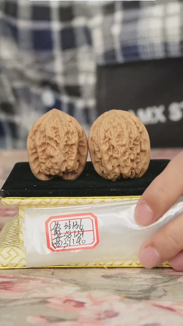 文玩核桃把件马蹄