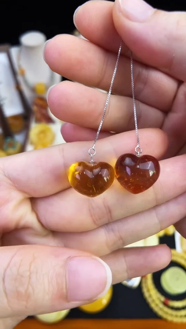 琥珀未镶嵌珠宝奇石柒月