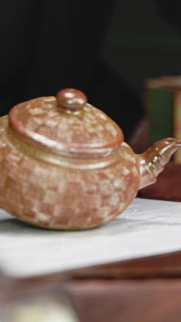 宜兴原矿高端紫砂  星空段泥 260cc