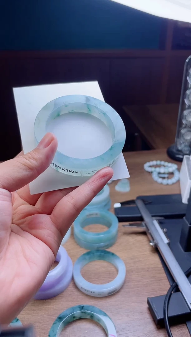 未镶嵌手镯定制翡翠生**单定制