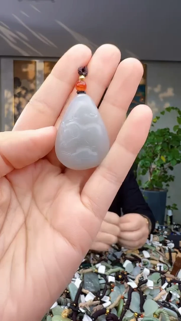 未镶嵌和田玉挂件拍一发一