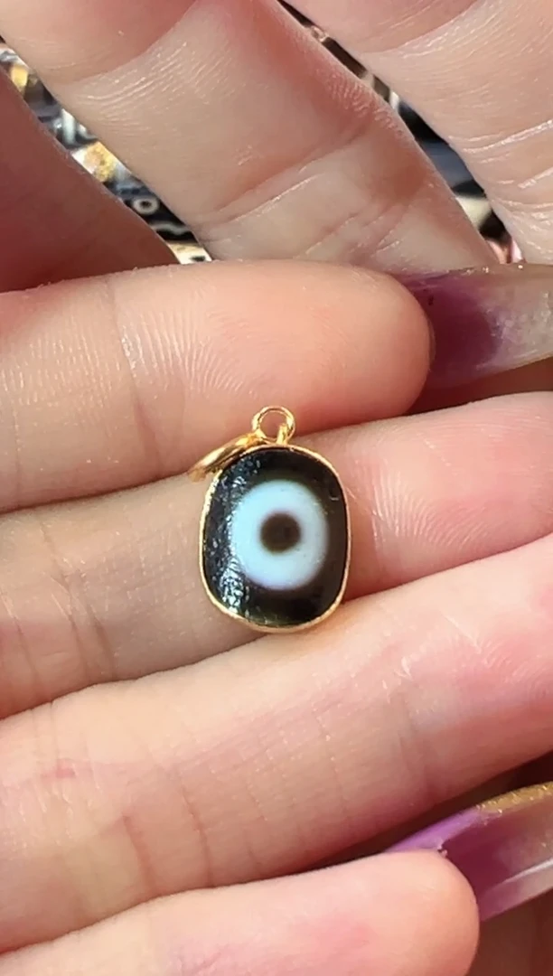 18K金镶嵌吊坠玛瑙/玉髓吊坠