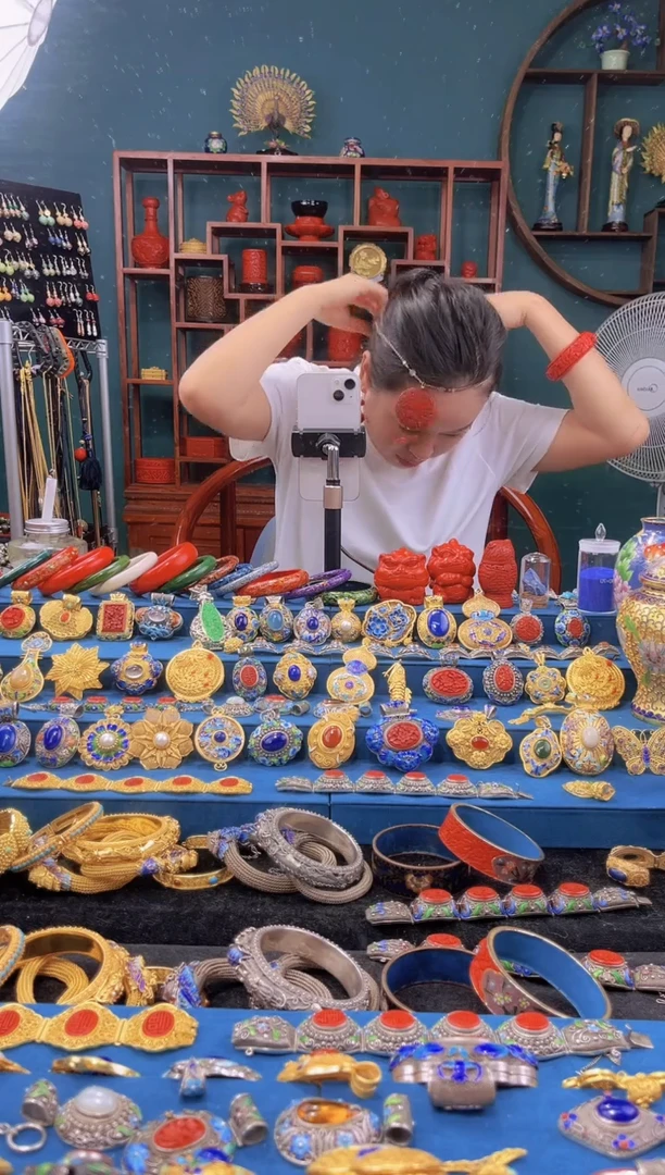 非遗技艺 金地景泰蓝叮当镯3支