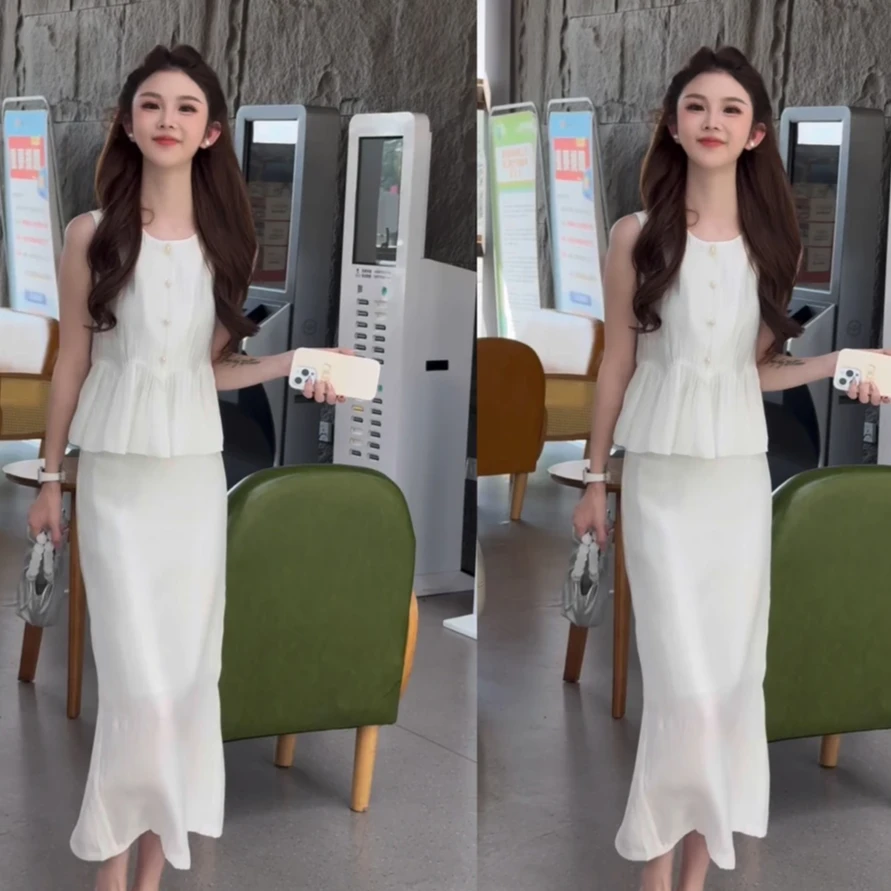 （月光舞曲）法式小香风套装圆领珍珠扣上衣裙子两件套