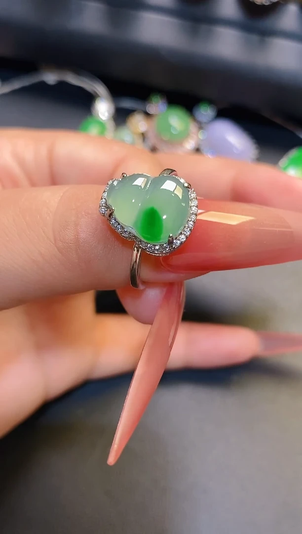 银S925镶嵌翡翠耳饰天然