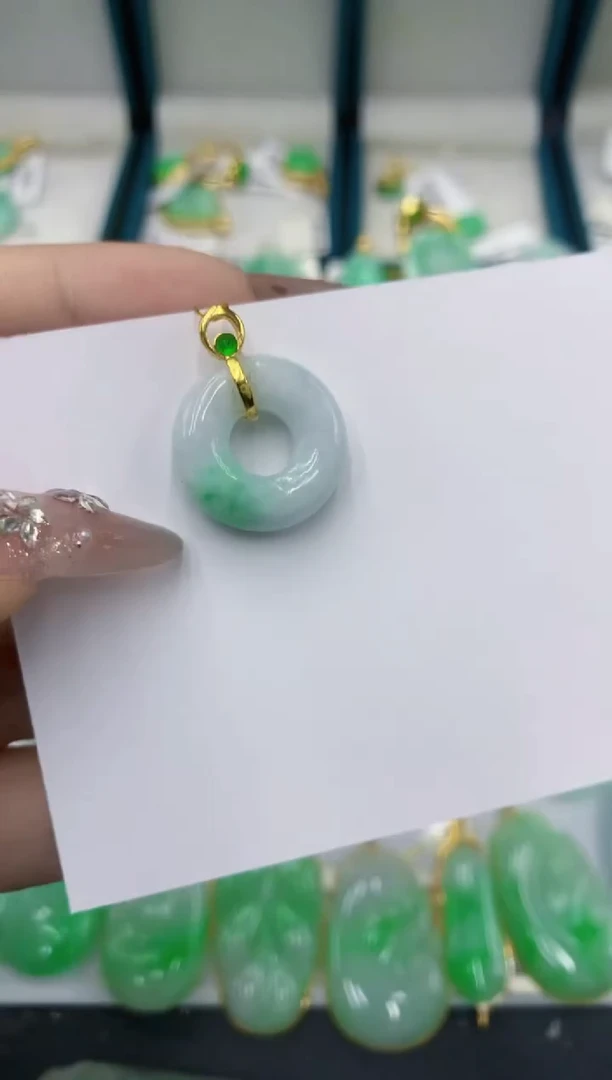 颈饰未镶嵌翡翠111111