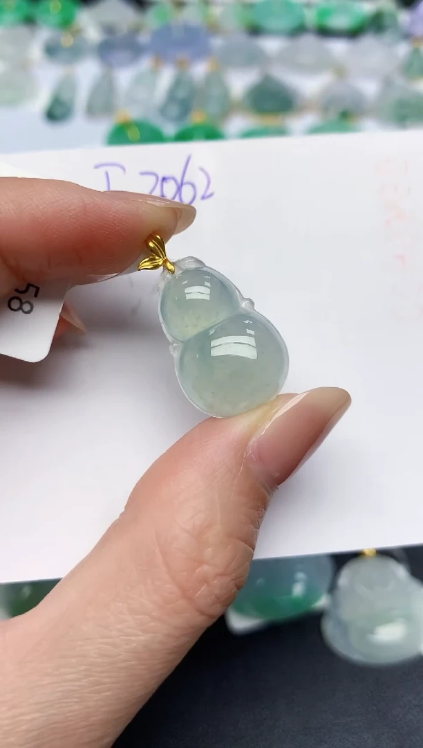 颈饰18K金镶嵌翡翠天然缅甸A货翡翠百元以上9元证书费自理