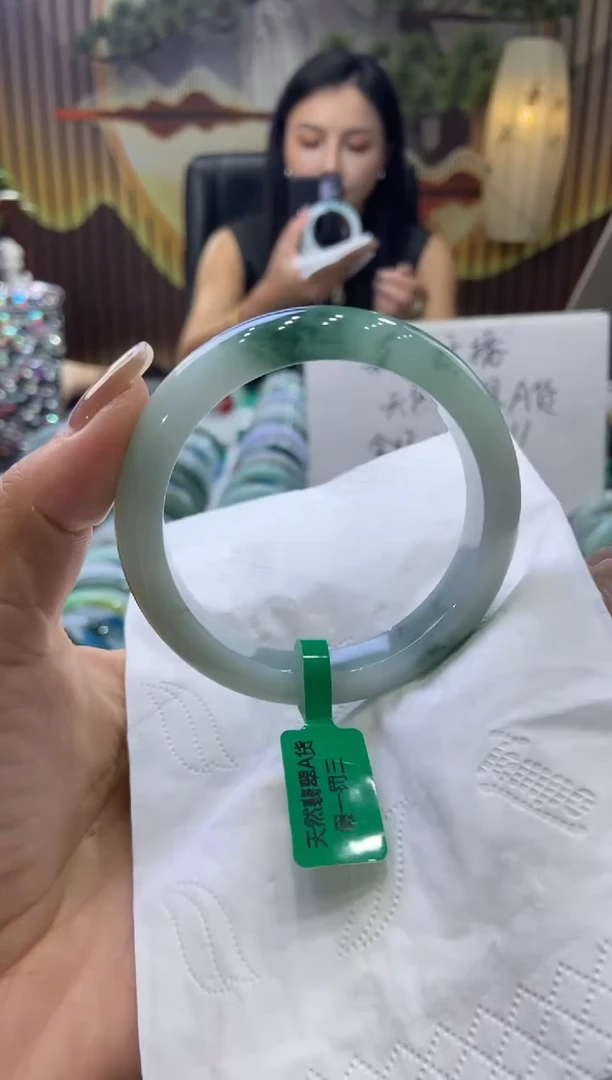 未镶嵌手镯翡翠00009515