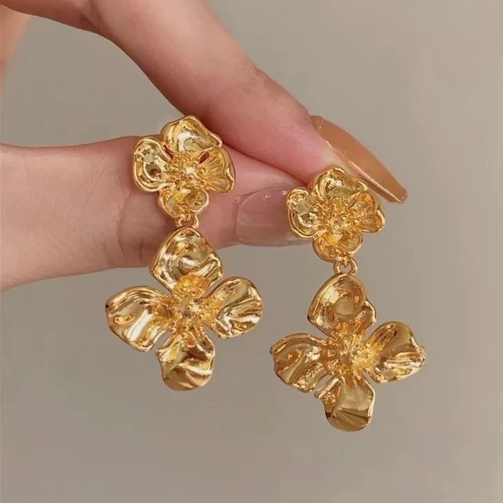 【小鹏黄金】足金999繁花盛开耳钉5D工艺耳饰5.53