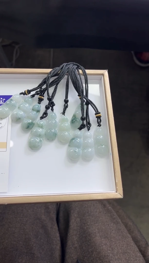 颈饰未镶嵌翡翠T212/多样性发一件/配绳子