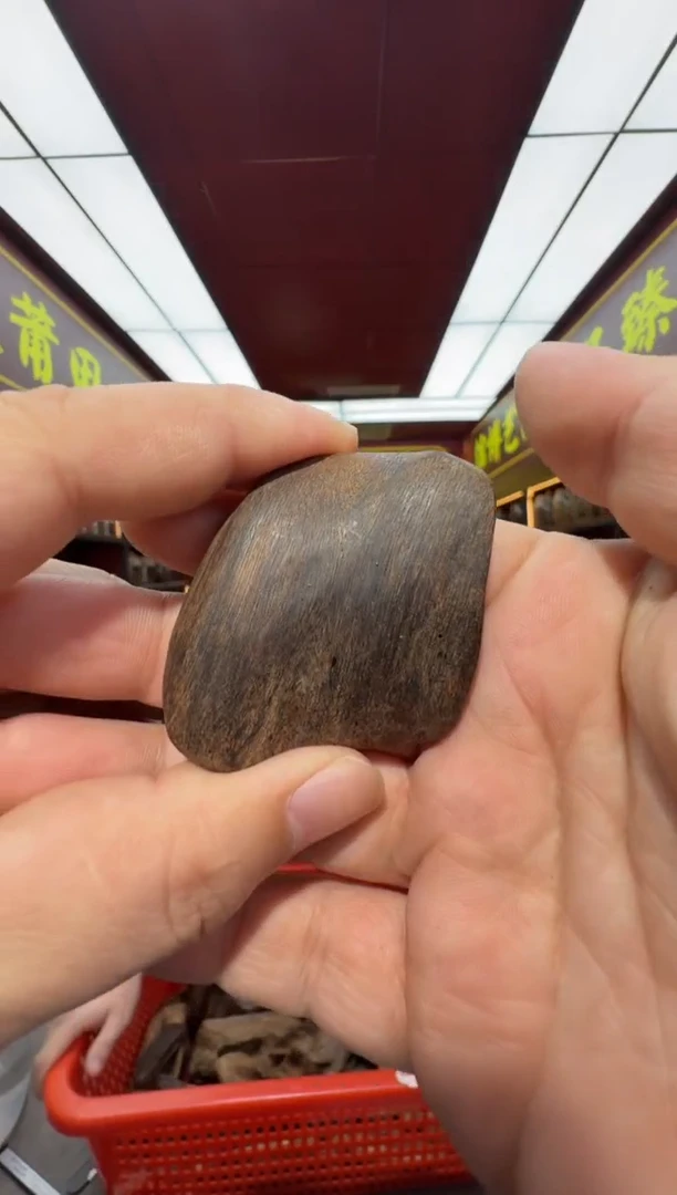 沉香吊坠多样性发一