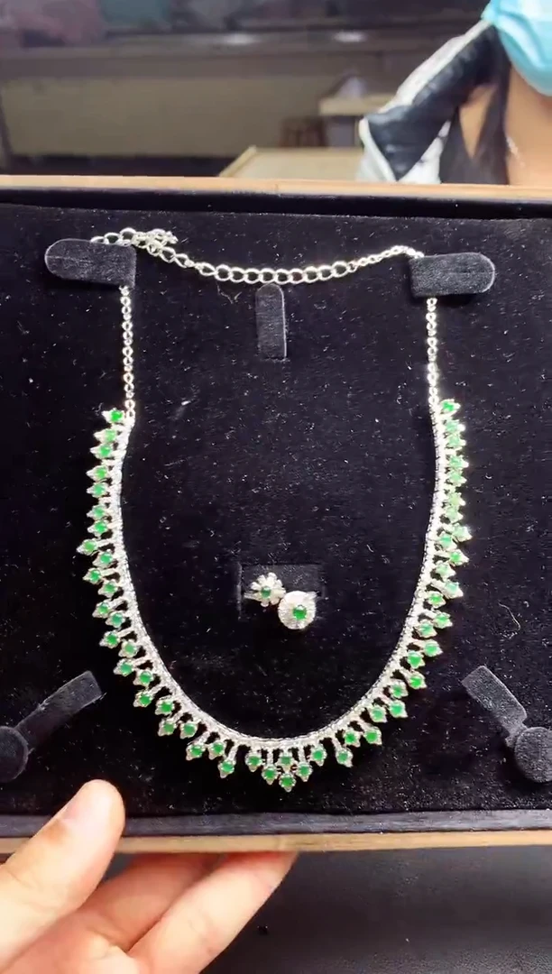 未镶嵌定制翡翠天然A货翡翠拍一发套