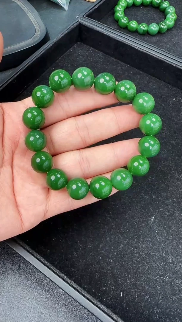 手串未镶嵌和田玉卡14左右多样性发一