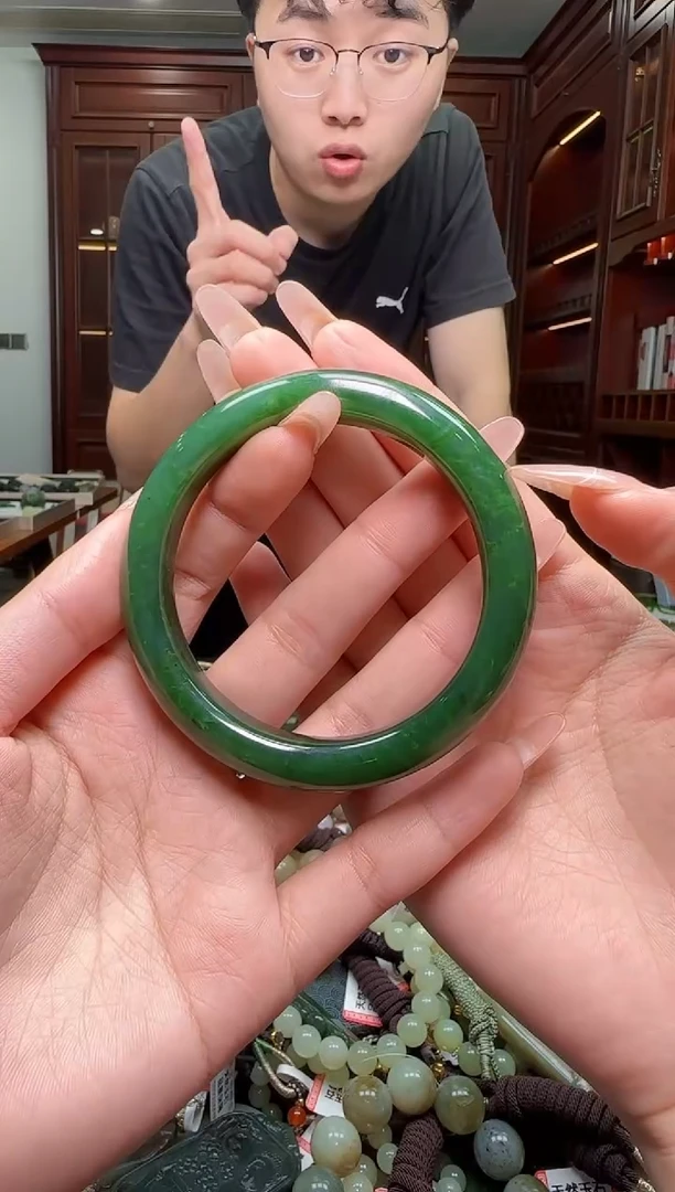 颈饰未镶嵌和田玉圈口60.5   ls015