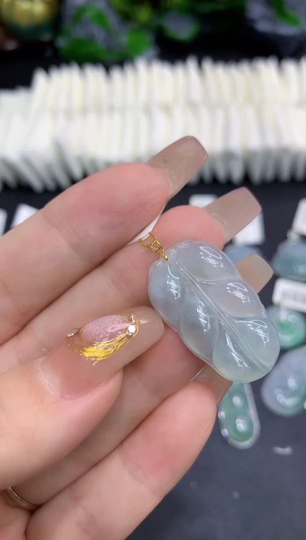 翡翠18K金镶嵌吊坠(不含链)111111