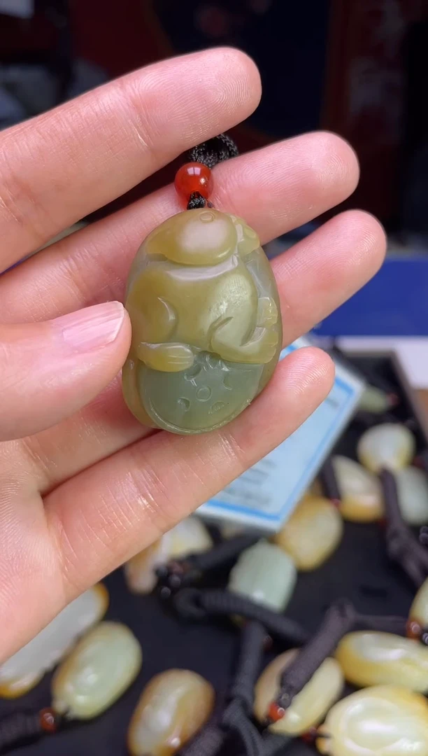 颈饰未镶嵌和田玉123