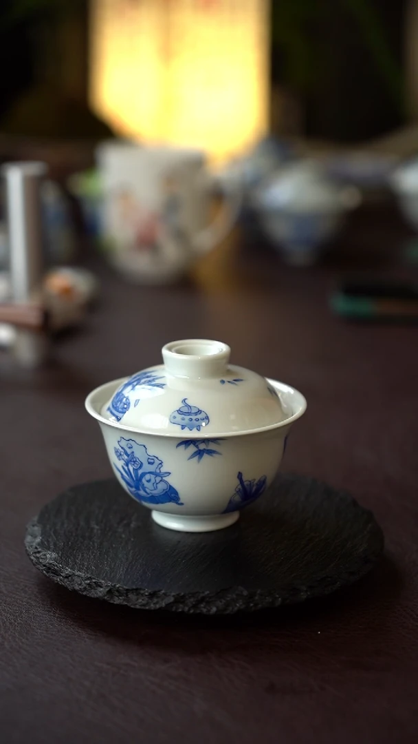 景德镇全手工手绘青花清供二才盖碗