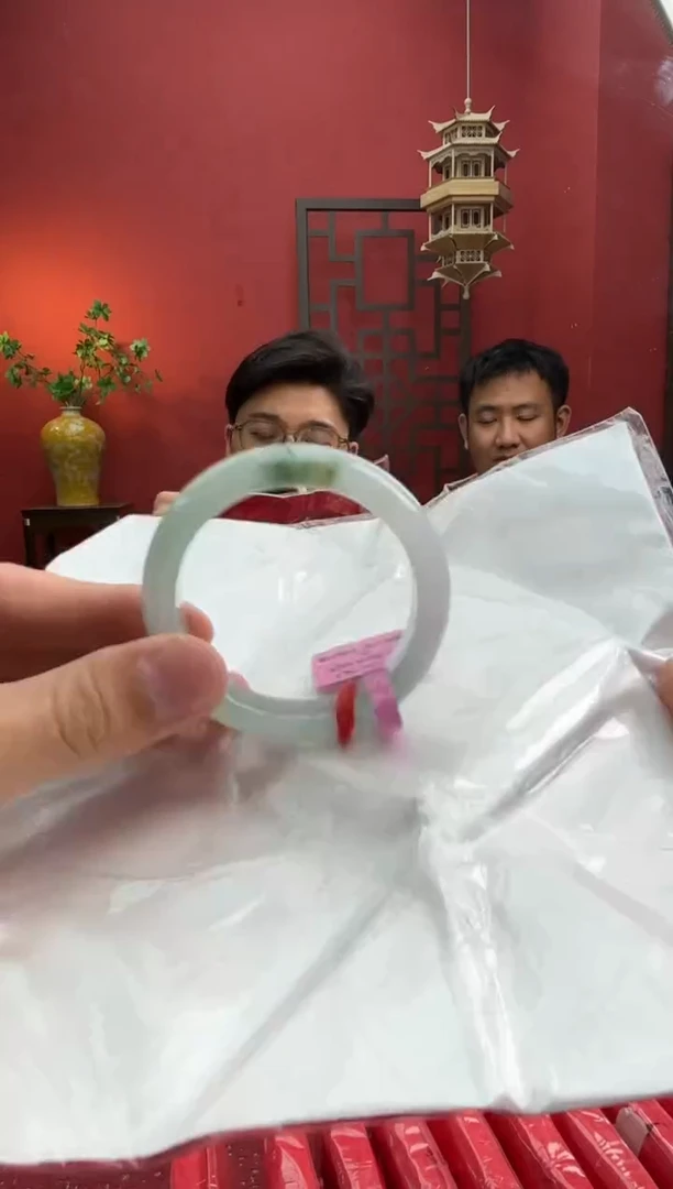 未镶嵌手镯翡翠翡翠手镯3