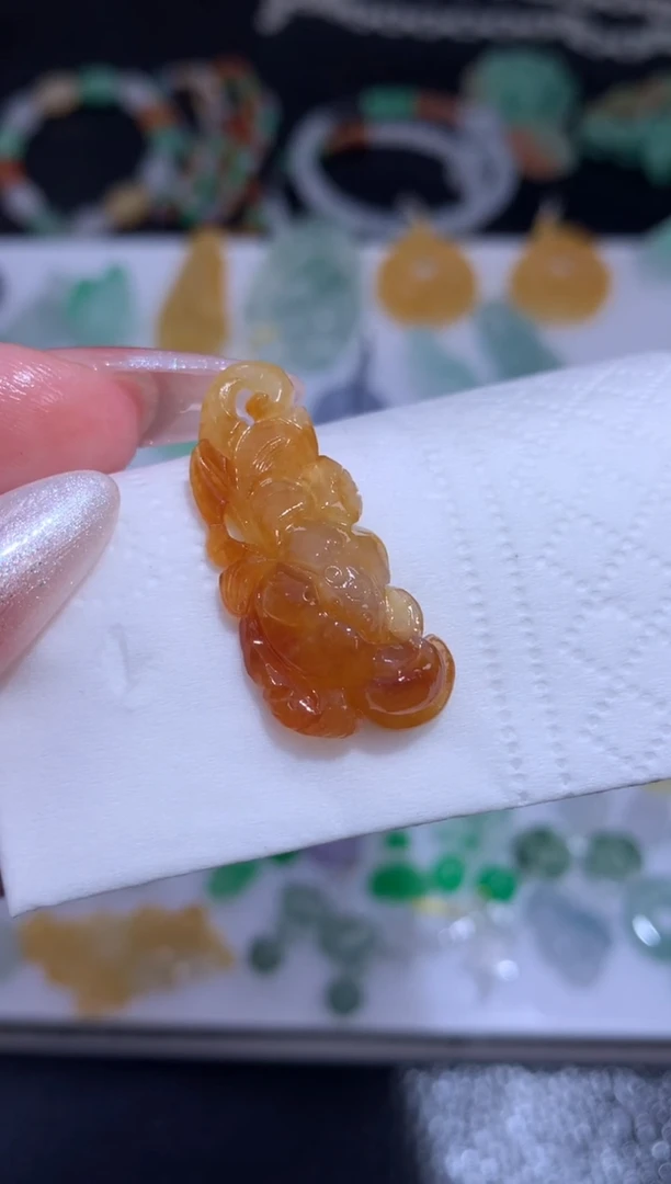 未镶嵌定制翡翠莲花