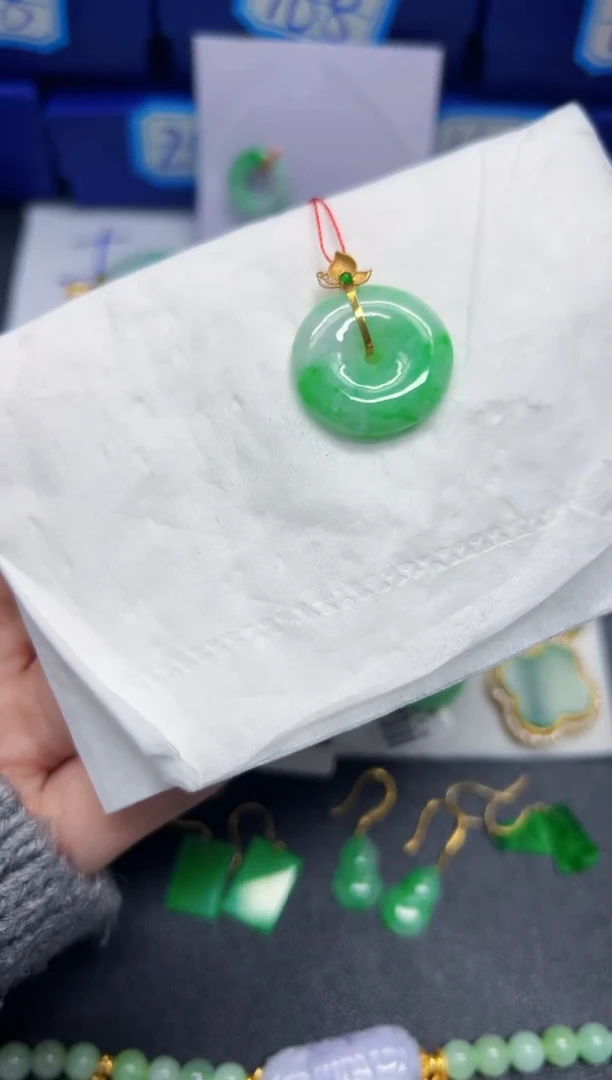 【闪购商品】翡翠颈饰18K金镶嵌Y缅料A货/支持复检/一件