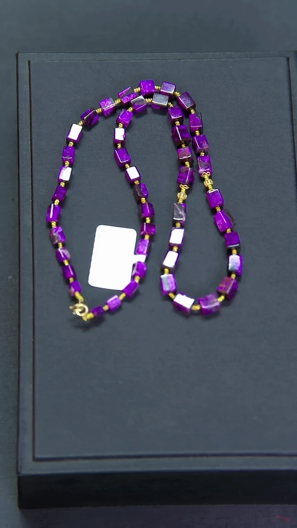 未镶嵌苏纪石（舒俱来）项链28号丝绒项链