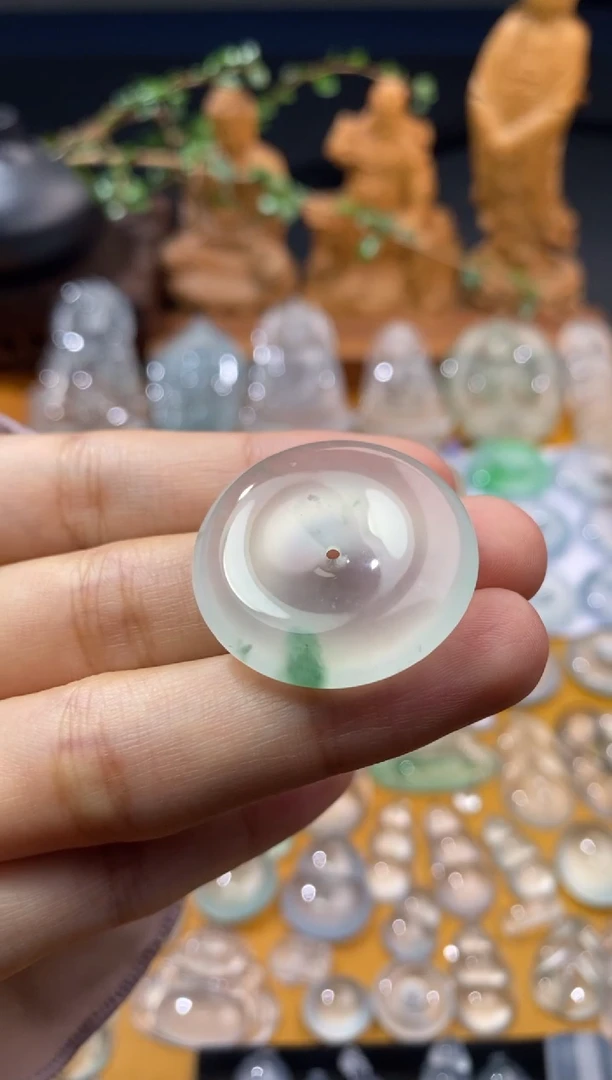 吊坠(不含链)未镶嵌翡翠平安扣
