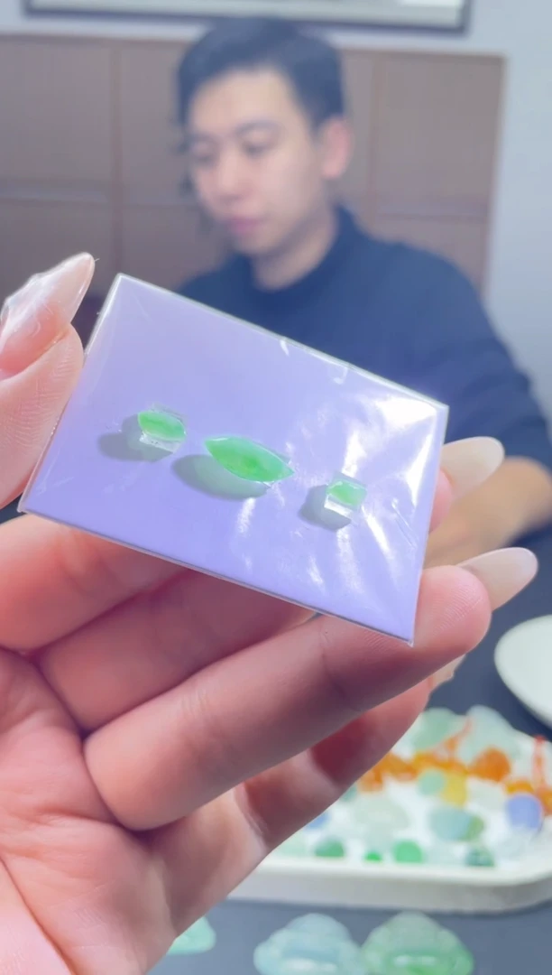 【闪购商品】定制翡翠未镶嵌BBBBBBB6688