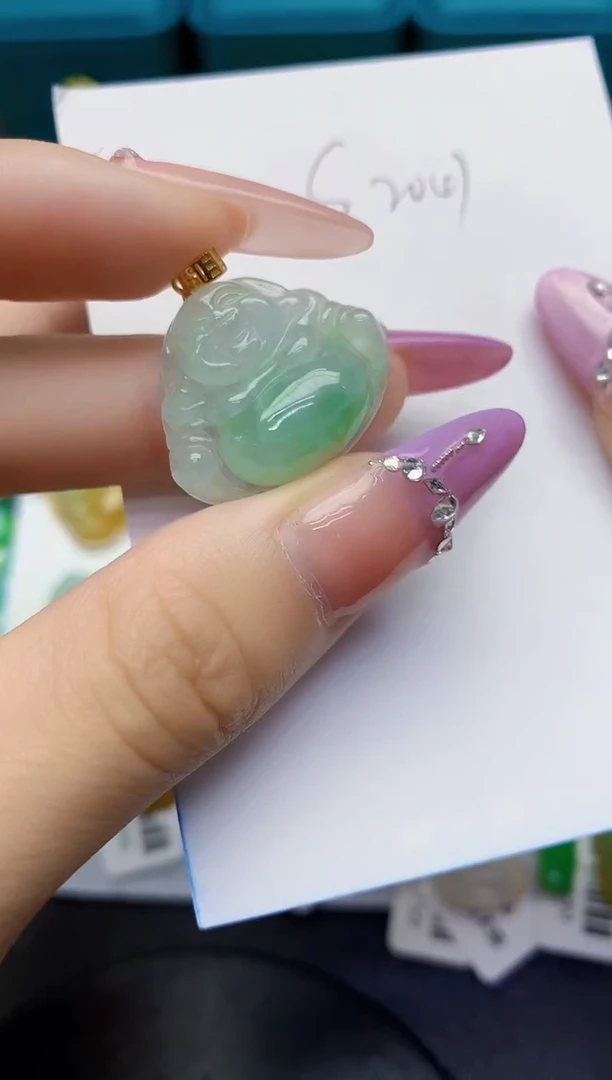 翡翠未镶嵌颈饰缅甸天然翡翠a货