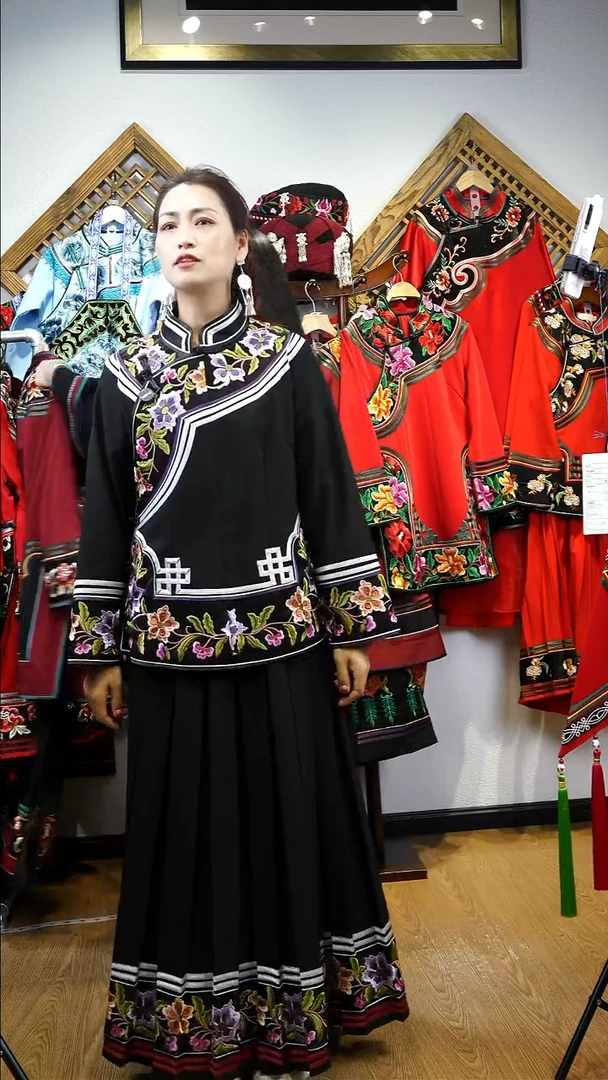黑色小短款套装  上衣+裙子   2XL