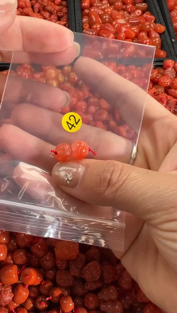 【闪购商品】南红玛瑙颈饰未镶嵌1