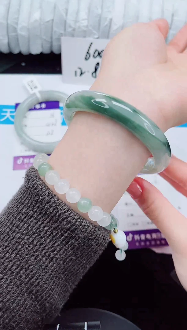 未镶嵌手镯石英质玉37-60/61