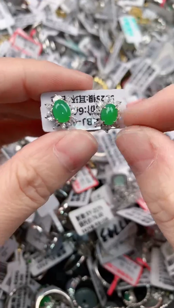 银S925镶嵌戒指翡翠10         4