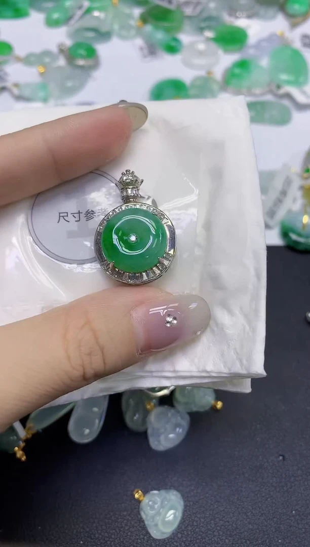 颈饰未镶嵌翡翠天然缅甸翡翠A货百元以上9元证书费自理