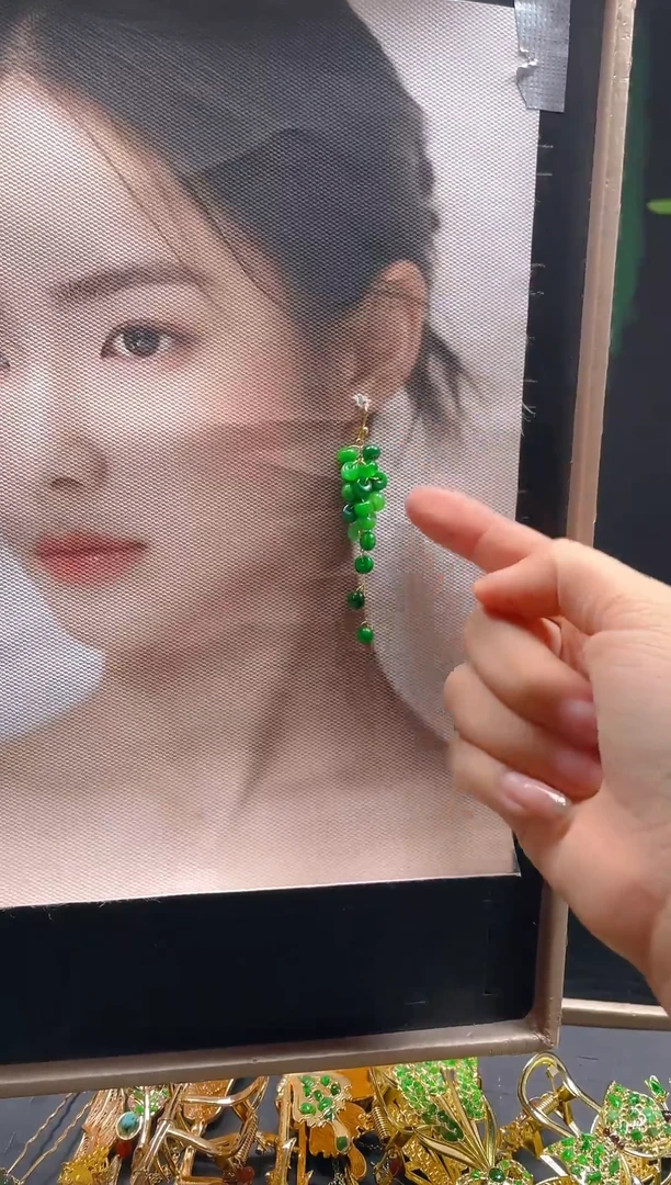 【闪购商品】翡翠耳饰合金0149翡翠饰品一个