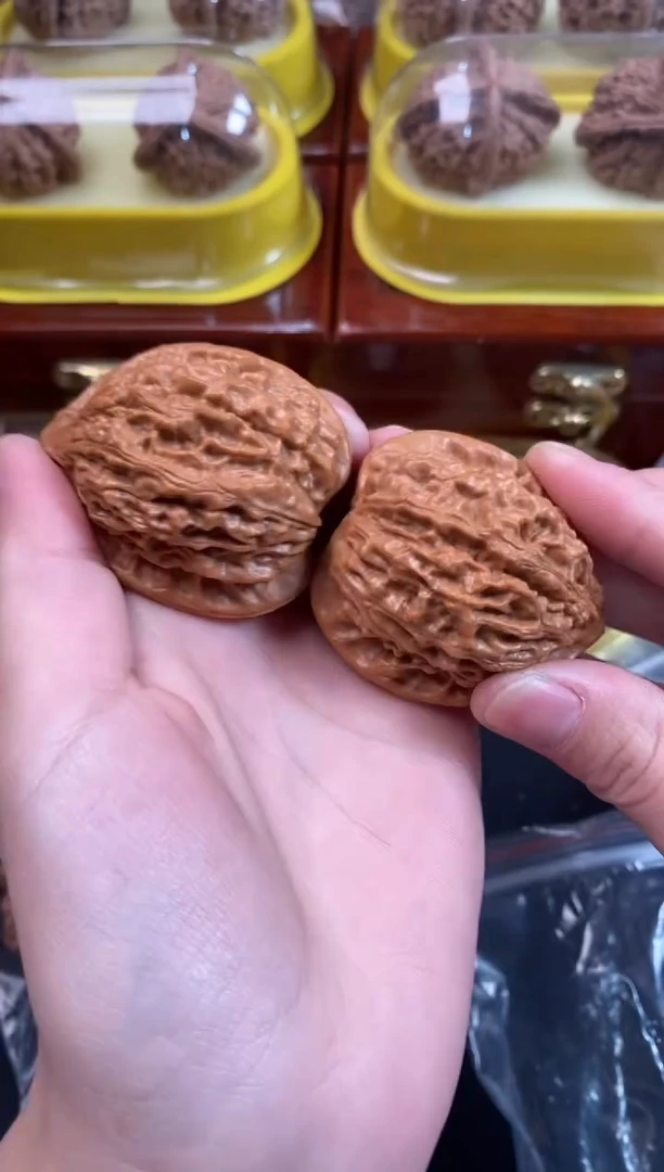 把件文玩核桃金牛41尺s934