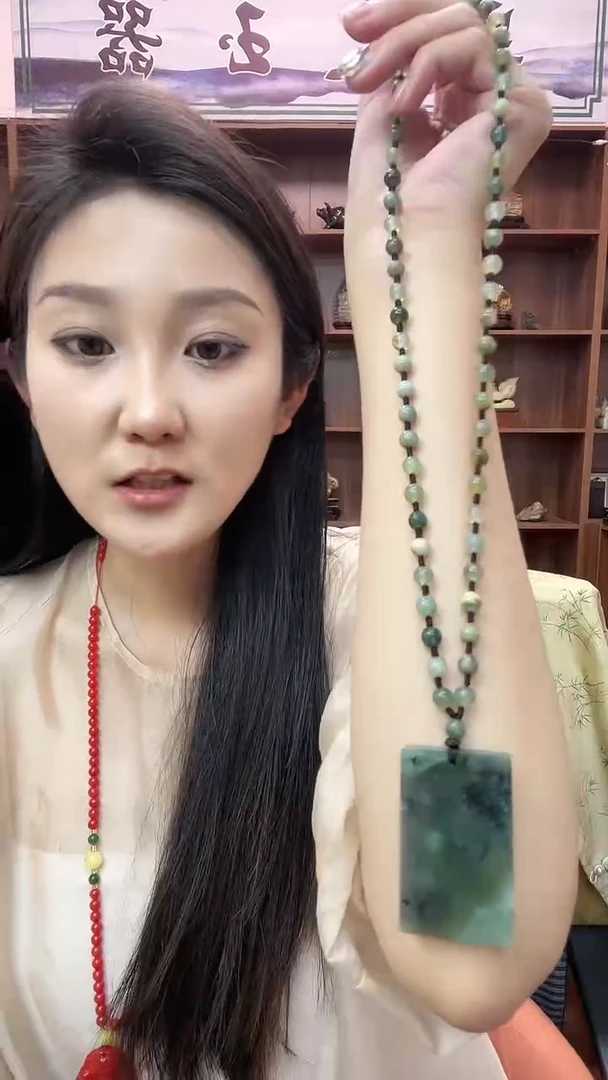 【闪购商品】蛇纹石玉颈饰未镶嵌吊坠多样性发货拍一发一