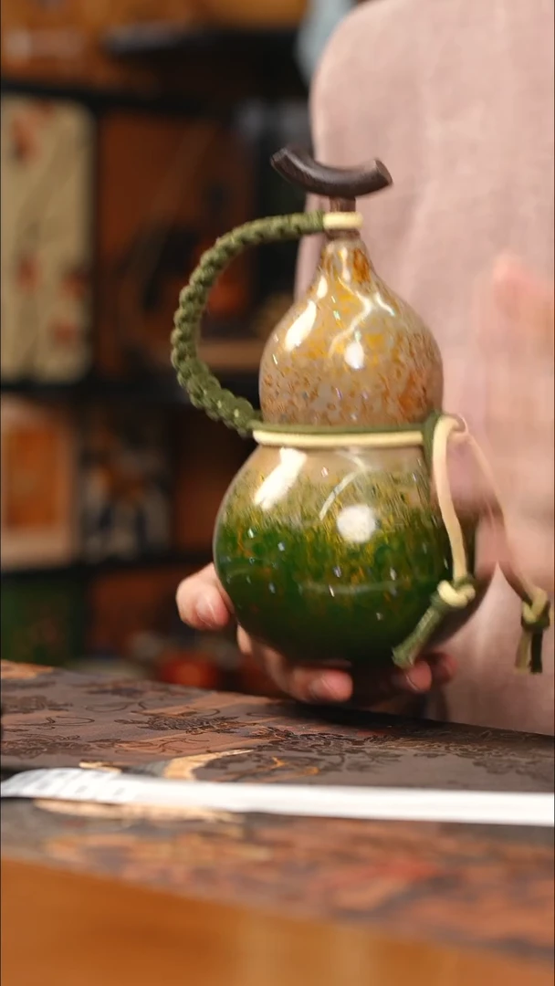 RA094漆艺精致酒葫芦一只