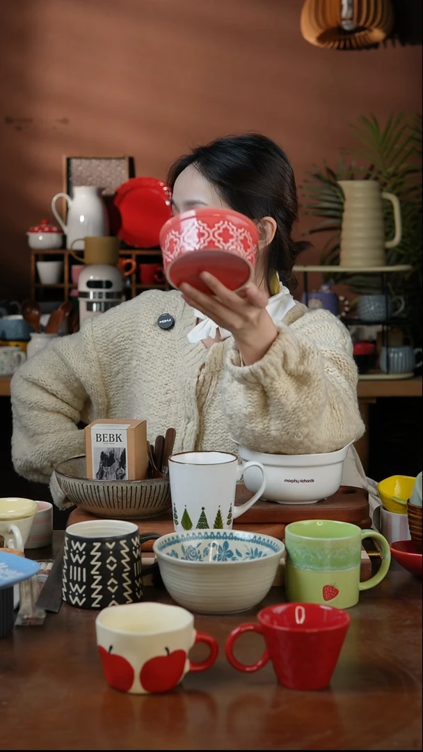 瓷片4.5英寸红色布丁碗 微瑕 凑满20发货