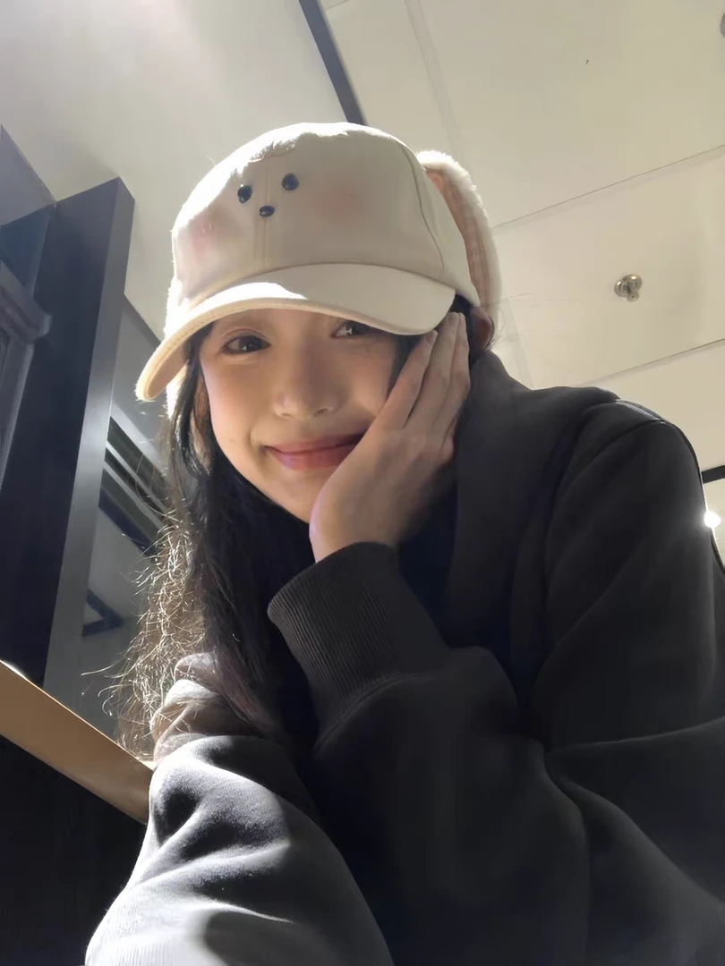 可爱萌妹腮红小兔格纹耳朵棒球帽女2025新款春夏女生大头围鸭舌帽